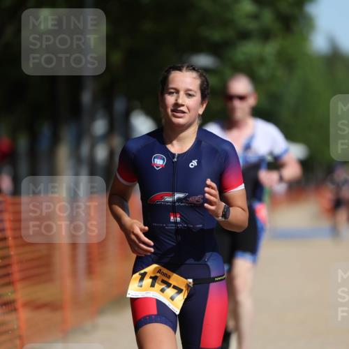 07.09.2025 - 19. Norderstedt Triathlon Michael Strokosch http://msf.ph/oto/8746030 07.09.2025 11:59:36 Laufen 296, 1177, 1383 meine-sportfotos.de