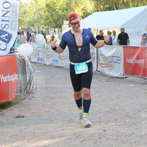 07.09.2025 - 19. Norderstedt Triathlon Luisa Fischer http://msf.ph/oto/8746056 07.09.2025 17:23:50 Ziel 380 meine-sportfotos.de