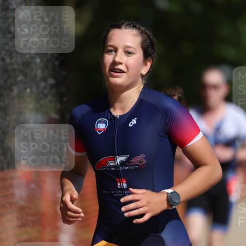 07.09.2025 - 19. Norderstedt Triathlon Michael Strokosch http://msf.ph/oto/8746059 07.09.2025 11:59:37 Laufen 296, 1177, 1383 meine-sportfotos.de
