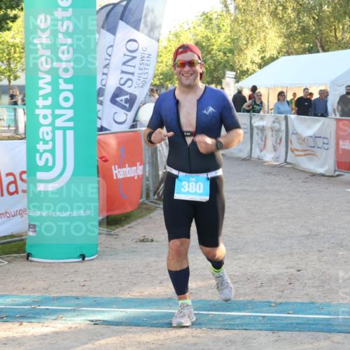07.09.2025 - 19. Norderstedt Triathlon Luisa Fischer http://msf.ph/oto/8746078 07.09.2025 17:23:52 Ziel 380 meine-sportfotos.de