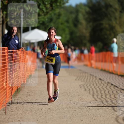 07.09.2025 - 19. Norderstedt Triathlon Michael Strokosch http://msf.ph/oto/8746083 07.09.2025 09:44:10 Laufen 587, 588 meine-sportfotos.de