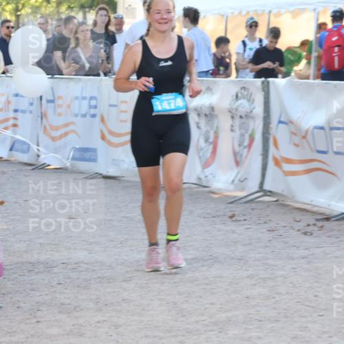 07.09.2025 - 19. Norderstedt Triathlon Luisa Fischer http://msf.ph/oto/8746094 07.09.2025 17:24:10 Ziel 1474 meine-sportfotos.de