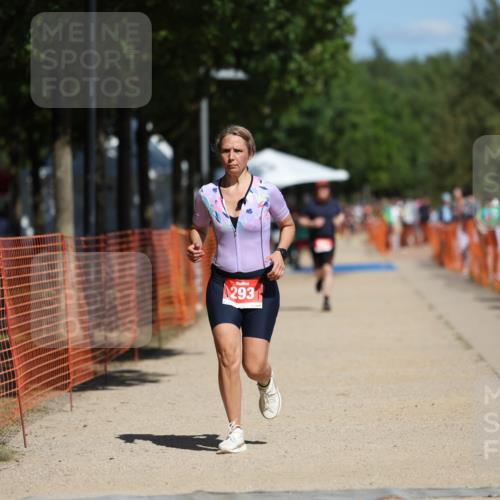 07.09.2025 - 19. Norderstedt Triathlon Michael Strokosch http://msf.ph/oto/8746102 07.09.2025 12:36:23 Laufen 227, 293, 1161 meine-sportfotos.de