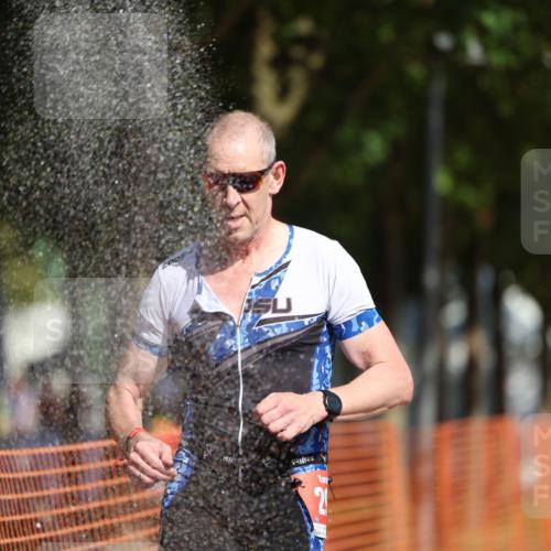 07.09.2025 - 19. Norderstedt Triathlon Michael Strokosch http://msf.ph/oto/8746107 07.09.2025 11:59:39 Laufen 296, 1177, 1383 meine-sportfotos.de
