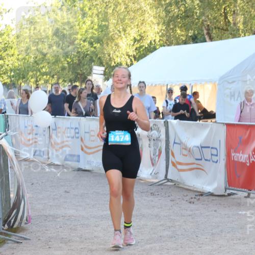 07.09.2025 - 19. Norderstedt Triathlon Luisa Fischer http://msf.ph/oto/8746108 07.09.2025 17:24:11 Ziel 1474 meine-sportfotos.de