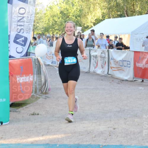 07.09.2025 - 19. Norderstedt Triathlon Luisa Fischer http://msf.ph/oto/8746126 07.09.2025 17:24:12 Ziel 1474 meine-sportfotos.de