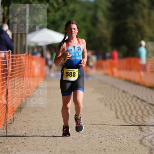 07.09.2025 - 19. Norderstedt Triathlon Michael Strokosch http://msf.ph/oto/8746127 07.09.2025 09:44:11 Laufen 587, 588 meine-sportfotos.de