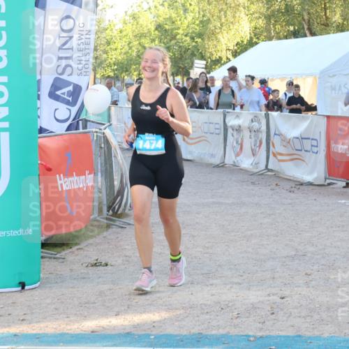 07.09.2025 - 19. Norderstedt Triathlon Luisa Fischer http://msf.ph/oto/8746128 07.09.2025 17:24:12 Ziel 1474 meine-sportfotos.de