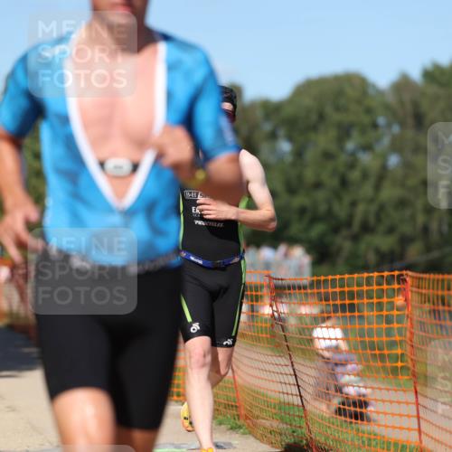 07.09.2025 - 19. Norderstedt Triathlon Michael Strokosch http://msf.ph/oto/8746135 07.09.2025 14:48:08 Laufen 880, 995, 1003 meine-sportfotos.de