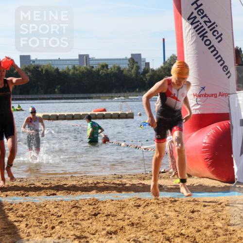 07.09.2025 - 19. Norderstedt Triathlon Luisa Fischer http://msf.ph/oto/8746156 07.09.2025 10:25:04 Schwimmen 61, 62, 77, 80, 91, 100, 111, 126, 130 meine-sportfotos.de