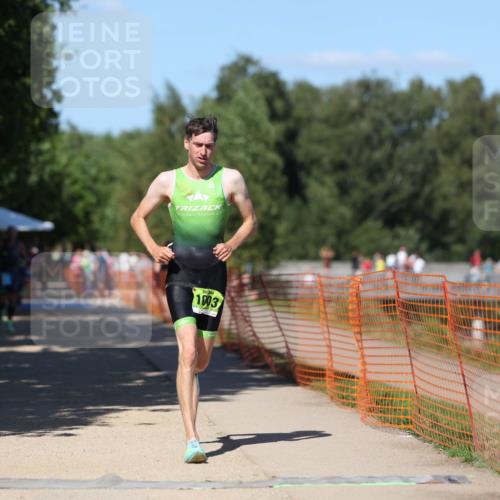 07.09.2025 - 19. Norderstedt Triathlon Michael Strokosch http://msf.ph/oto/8746162 07.09.2025 14:48:12 Laufen 995, 1003 meine-sportfotos.de
