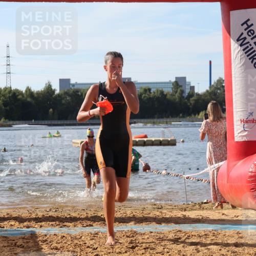 07.09.2025 - 19. Norderstedt Triathlon Luisa Fischer http://msf.ph/oto/8746172 07.09.2025 10:25:06 Schwimmen 62, 77, 80, 91, 100, 111, 126 meine-sportfotos.de
