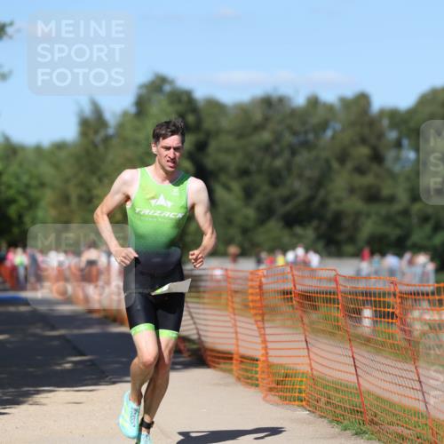 07.09.2025 - 19. Norderstedt Triathlon Michael Strokosch http://msf.ph/oto/8746180 07.09.2025 14:48:13 Laufen 1003 meine-sportfotos.de