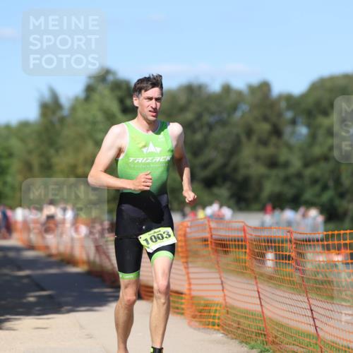 07.09.2025 - 19. Norderstedt Triathlon Michael Strokosch http://msf.ph/oto/8746195 07.09.2025 14:48:13 Laufen 1003 meine-sportfotos.de
