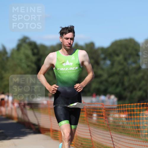 07.09.2025 - 19. Norderstedt Triathlon Michael Strokosch http://msf.ph/oto/8746217 07.09.2025 14:48:14 Laufen 1003, 1457 meine-sportfotos.de