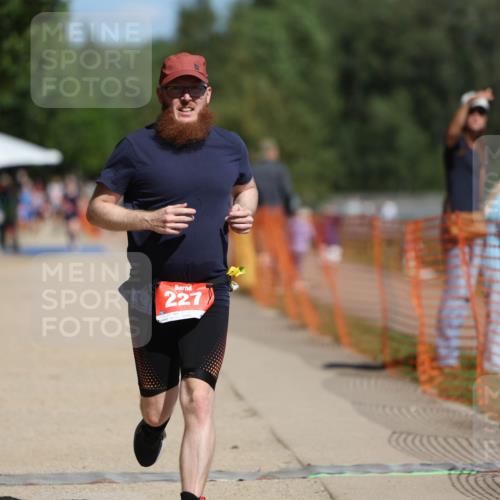 07.09.2025 - 19. Norderstedt Triathlon Michael Strokosch http://msf.ph/oto/8746227 07.09.2025 12:36:31 Laufen 227 meine-sportfotos.de