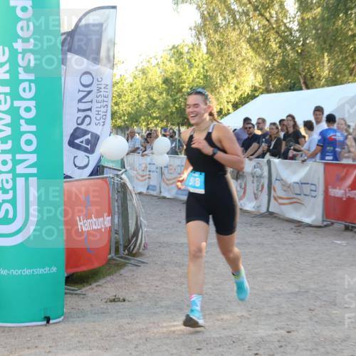 07.09.2025 - 19. Norderstedt Triathlon Luisa Fischer http://msf.ph/oto/8746239 07.09.2025 17:27:16 Ziel 918 meine-sportfotos.de