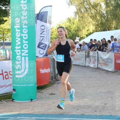 07.09.2025 - 19. Norderstedt Triathlon Luisa Fischer http://msf.ph/oto/8746244 07.09.2025 17:27:16 Ziel 918 meine-sportfotos.de
