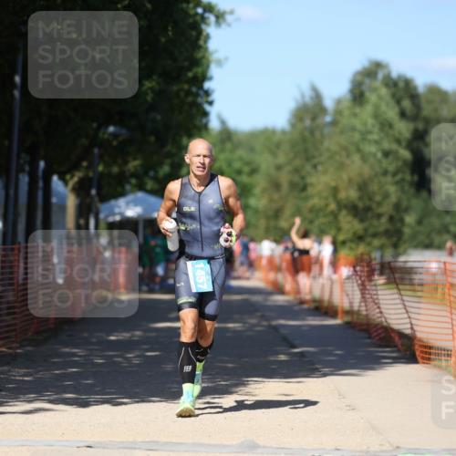 07.09.2025 - 19. Norderstedt Triathlon Michael Strokosch http://msf.ph/oto/8746250 07.09.2025 14:48:21 Laufen 1457 meine-sportfotos.de