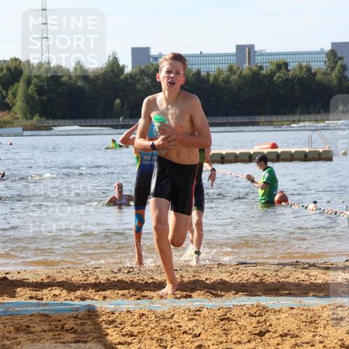 07.09.2025 - 19. Norderstedt Triathlon Luisa Fischer http://msf.ph/oto/8746260 07.09.2025 10:25:15 Schwimmen 77, 80, 91, 106, 127, 650 meine-sportfotos.de