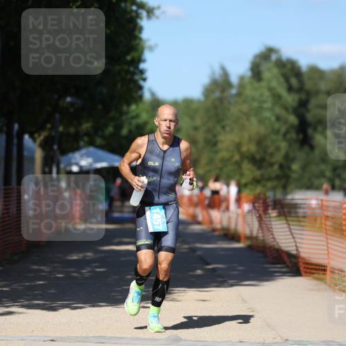 07.09.2025 - 19. Norderstedt Triathlon Michael Strokosch http://msf.ph/oto/8746266 07.09.2025 14:48:21 Laufen 1457 meine-sportfotos.de
