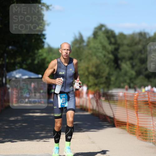 07.09.2025 - 19. Norderstedt Triathlon Michael Strokosch http://msf.ph/oto/8746282 07.09.2025 14:48:22 Laufen 1457 meine-sportfotos.de