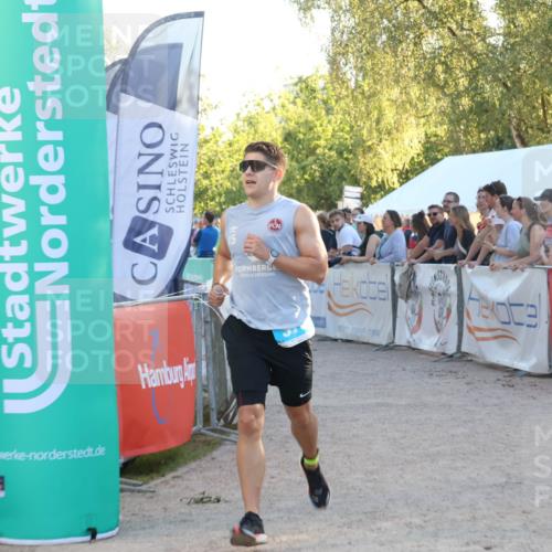 07.09.2025 - 19. Norderstedt Triathlon Luisa Fischer http://msf.ph/oto/8746335 07.09.2025 17:28:22 Ziel 378 meine-sportfotos.de
