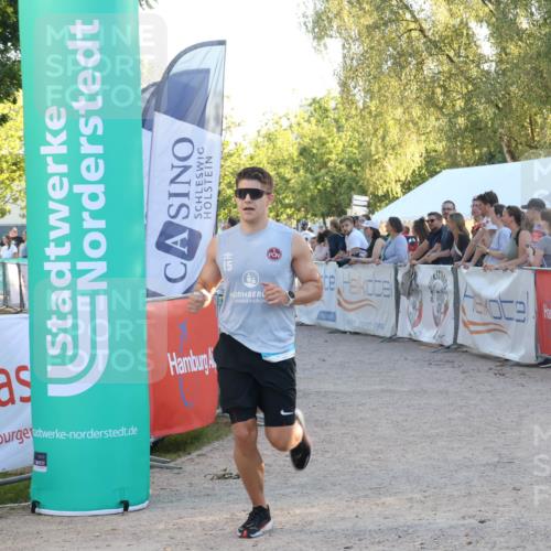 07.09.2025 - 19. Norderstedt Triathlon Luisa Fischer http://msf.ph/oto/8746347 07.09.2025 17:28:22 Ziel 378 meine-sportfotos.de