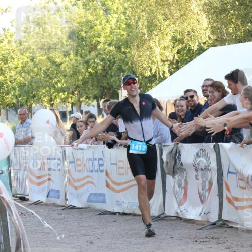 07.09.2025 - 19. Norderstedt Triathlon Luisa Fischer http://msf.ph/oto/8746402 07.09.2025 17:28:47 Ziel 1412 meine-sportfotos.de