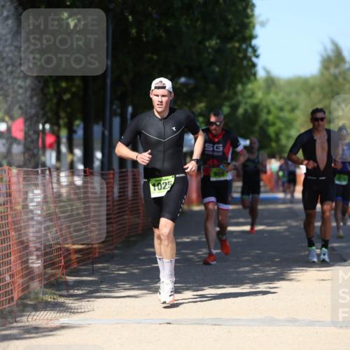 07.09.2025 - 19. Norderstedt Triathlon Michael Strokosch http://msf.ph/oto/8746408 07.09.2025 14:48:37 Laufen 911, 986, 997, 1010, 1025, 1039 meine-sportfotos.de