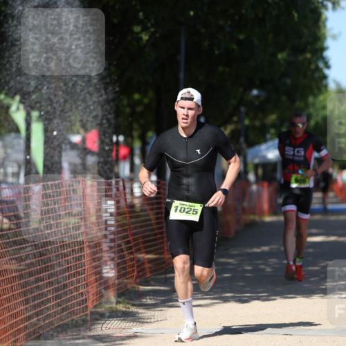 07.09.2025 - 19. Norderstedt Triathlon Michael Strokosch http://msf.ph/oto/8746428 07.09.2025 14:48:38 Laufen 911, 986, 997, 1010, 1025, 1039 meine-sportfotos.de