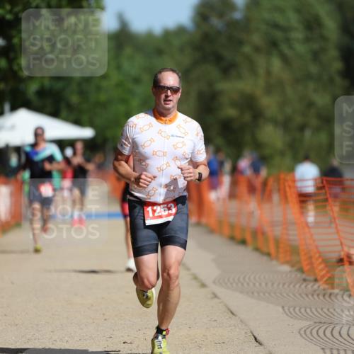 07.09.2025 - 19. Norderstedt Triathlon Michael Strokosch http://msf.ph/oto/8746435 07.09.2025 12:00:17 Laufen 714, 749, 1253 meine-sportfotos.de