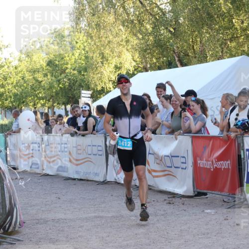 07.09.2025 - 19. Norderstedt Triathlon Luisa Fischer http://msf.ph/oto/8746436 07.09.2025 17:28:49 Ziel 1412 meine-sportfotos.de