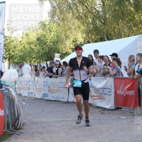 07.09.2025 - 19. Norderstedt Triathlon Luisa Fischer http://msf.ph/oto/8746440 07.09.2025 17:28:49 Ziel 1412 meine-sportfotos.de