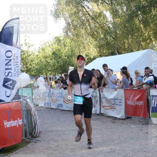 07.09.2025 - 19. Norderstedt Triathlon Luisa Fischer http://msf.ph/oto/8746452 07.09.2025 17:28:50 Ziel 1412 meine-sportfotos.de