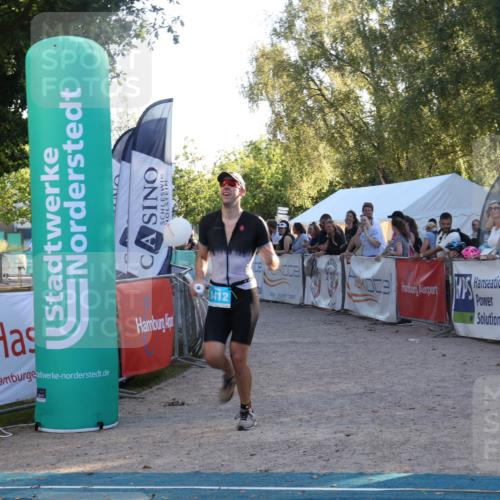 07.09.2025 - 19. Norderstedt Triathlon Luisa Fischer http://msf.ph/oto/8746465 07.09.2025 17:28:51 Ziel 1412 meine-sportfotos.de