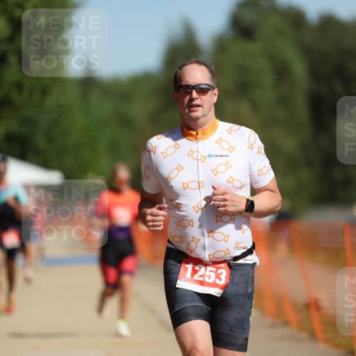 07.09.2025 - 19. Norderstedt Triathlon Michael Strokosch http://msf.ph/oto/8746475 07.09.2025 12:00:19 Laufen 714, 749, 1253 meine-sportfotos.de