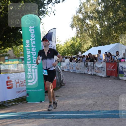 07.09.2025 - 19. Norderstedt Triathlon Luisa Fischer http://msf.ph/oto/8746479 07.09.2025 17:28:51 Ziel 1412 meine-sportfotos.de