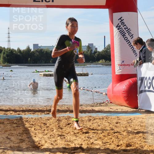 07.09.2025 - 19. Norderstedt Triathlon Luisa Fischer http://msf.ph/oto/8746482 07.09.2025 10:25:53 Schwimmen 99, 110 meine-sportfotos.de