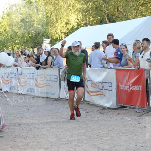 07.09.2025 - 19. Norderstedt Triathlon Luisa Fischer http://msf.ph/oto/8746527 07.09.2025 17:29:00 Ziel  meine-sportfotos.de