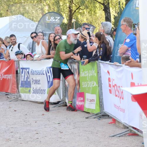 07.09.2025 - 19. Norderstedt Triathlon Luisa Fischer http://msf.ph/oto/8746552 07.09.2025 17:29:02 Ziel 421 meine-sportfotos.de