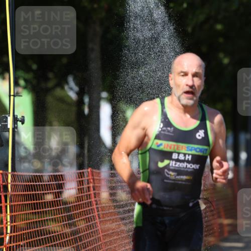 07.09.2025 - 19. Norderstedt Triathlon Michael Strokosch http://msf.ph/oto/8746560 07.09.2025 14:48:44 Laufen 911, 965, 986, 997, 1039 meine-sportfotos.de