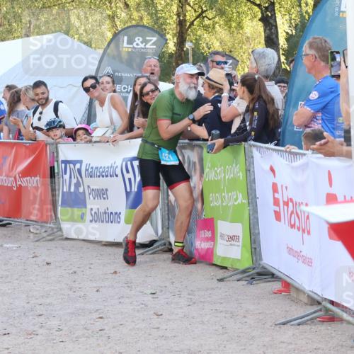 07.09.2025 - 19. Norderstedt Triathlon Luisa Fischer http://msf.ph/oto/8746566 07.09.2025 17:29:03 Ziel 421 meine-sportfotos.de