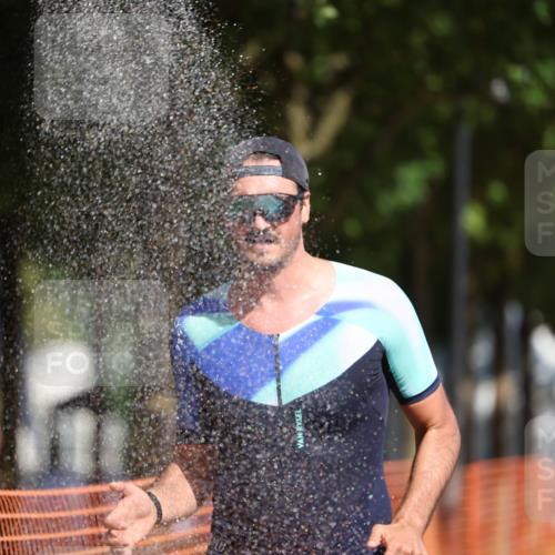 07.09.2025 - 19. Norderstedt Triathlon Michael Strokosch http://msf.ph/oto/8746614 07.09.2025 12:00:26 Laufen 714, 749, 1184 meine-sportfotos.de