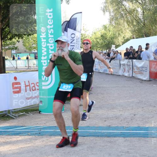 07.09.2025 - 19. Norderstedt Triathlon Luisa Fischer http://msf.ph/oto/8746634 07.09.2025 17:29:08 Ziel 421, 886 meine-sportfotos.de