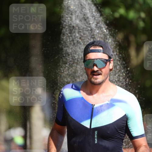 07.09.2025 - 19. Norderstedt Triathlon Michael Strokosch http://msf.ph/oto/8746638 07.09.2025 12:00:26 Laufen 714, 749, 1184 meine-sportfotos.de