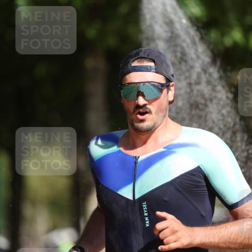 07.09.2025 - 19. Norderstedt Triathlon Michael Strokosch http://msf.ph/oto/8746647 07.09.2025 12:00:26 Laufen 714, 749, 1184 meine-sportfotos.de