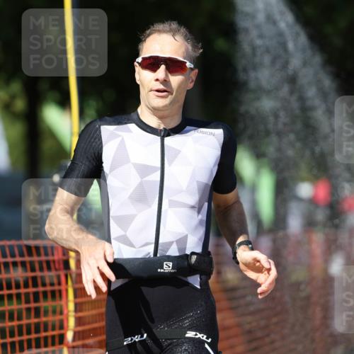 07.09.2025 - 19. Norderstedt Triathlon Michael Strokosch http://msf.ph/oto/8746653 07.09.2025 14:48:51 Laufen 965, 999, 1018 meine-sportfotos.de