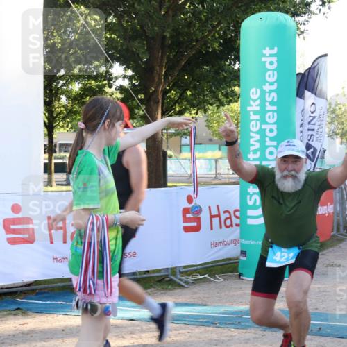 07.09.2025 - 19. Norderstedt Triathlon Luisa Fischer http://msf.ph/oto/8746665 07.09.2025 17:29:10 Ziel 421, 886 meine-sportfotos.de