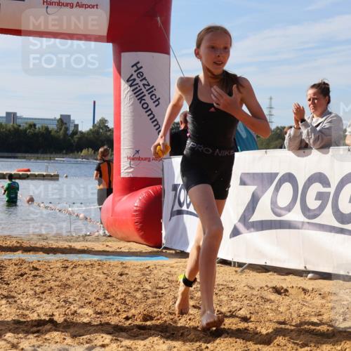 07.09.2025 - 19. Norderstedt Triathlon Luisa Fischer http://msf.ph/oto/8746681 07.09.2025 10:26:38 Schwimmen 78 meine-sportfotos.de